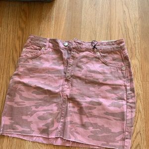 Top shop camo skirt